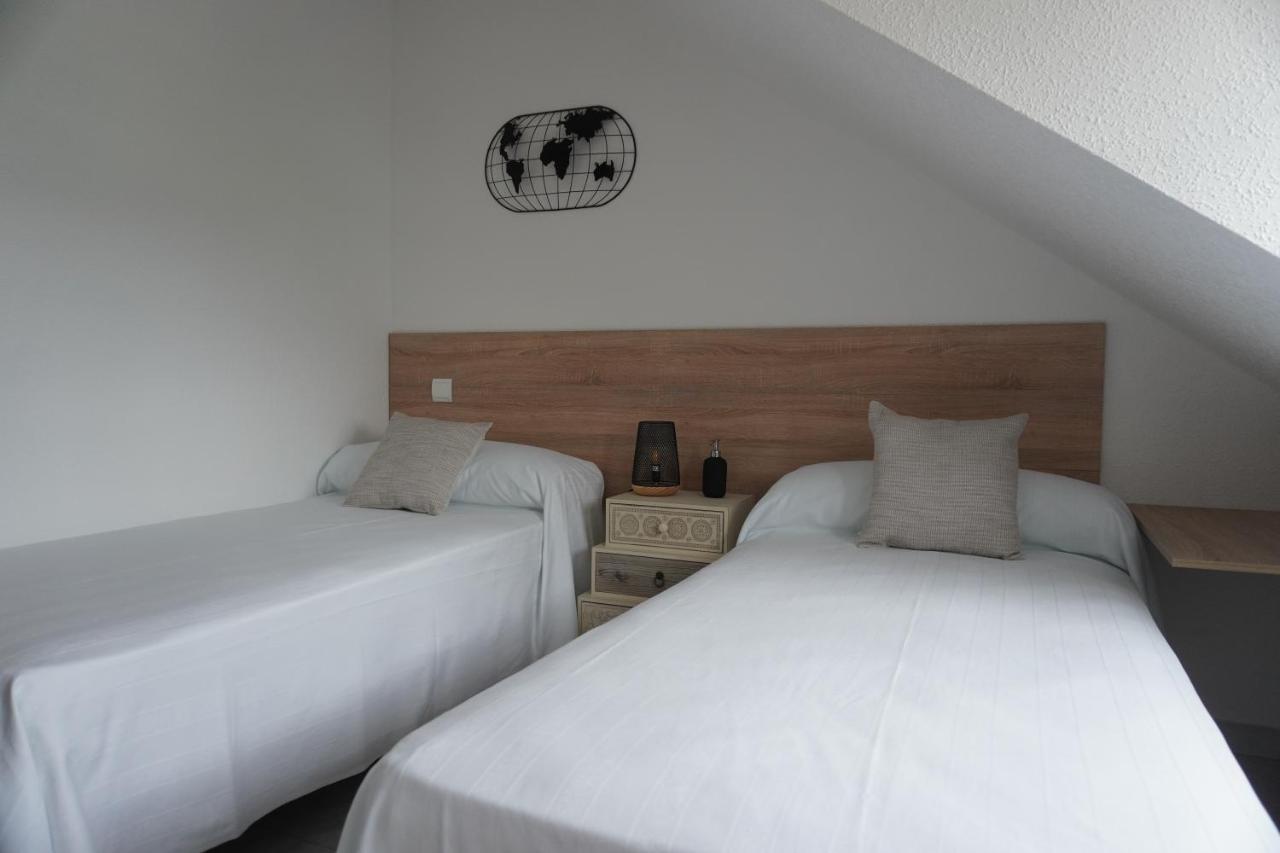 Hostal La Biela 43 Galizano Exteriér fotografie